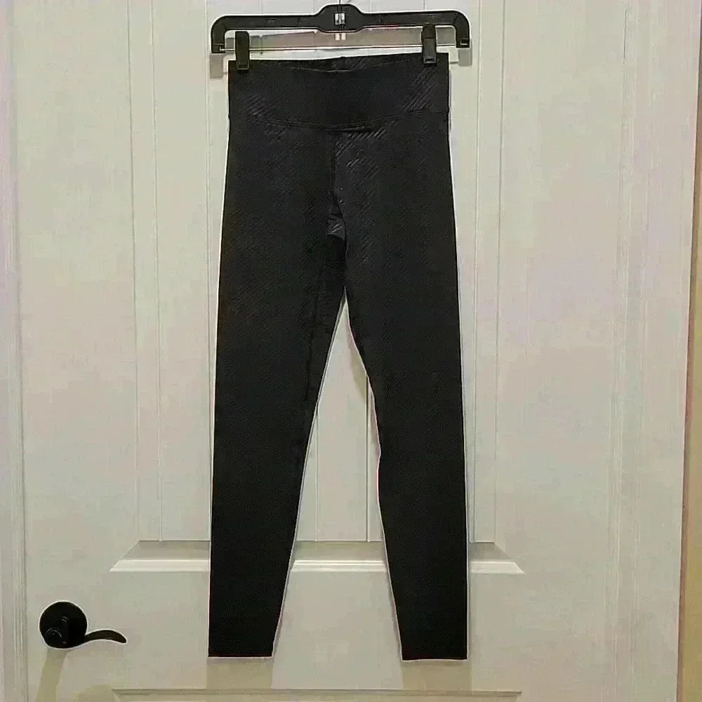 New Terez Black Camo Leggings Size XSmall